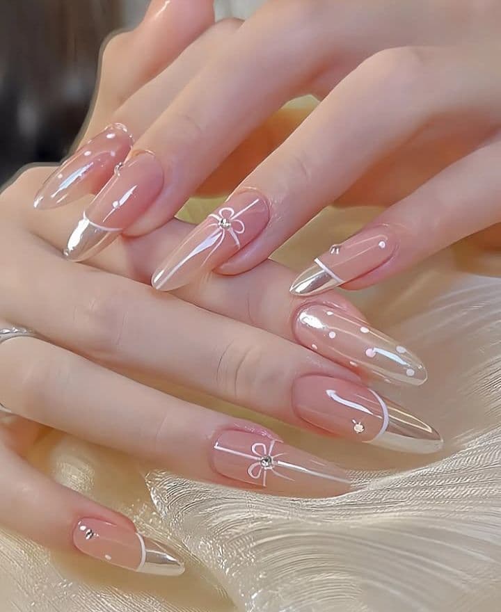 Mẫu French Chrome